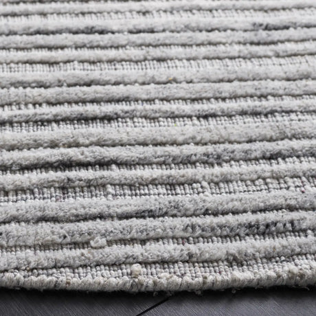 Safavieh Elements 6'-0" x 6'-0" Rug in Grey