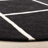 Safavieh Chatham 7'-0" x 7'-0" Rug in Black / Ivory