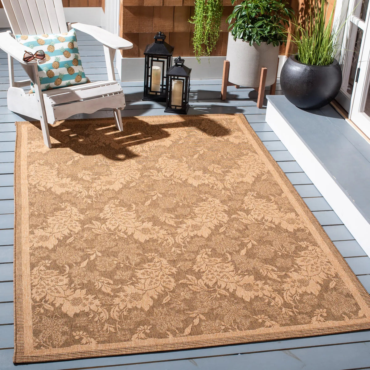 Safavieh Courtyard 4'-0" x 5'-7" Rug in Gold / Natural
