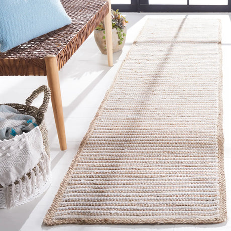 Safavieh Natura 2'-3" x 9'-0" Rug in Natural / Ivory