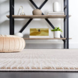 Safavieh Continental 4'-0" x 6'-0" Rug in Beige / Grey
