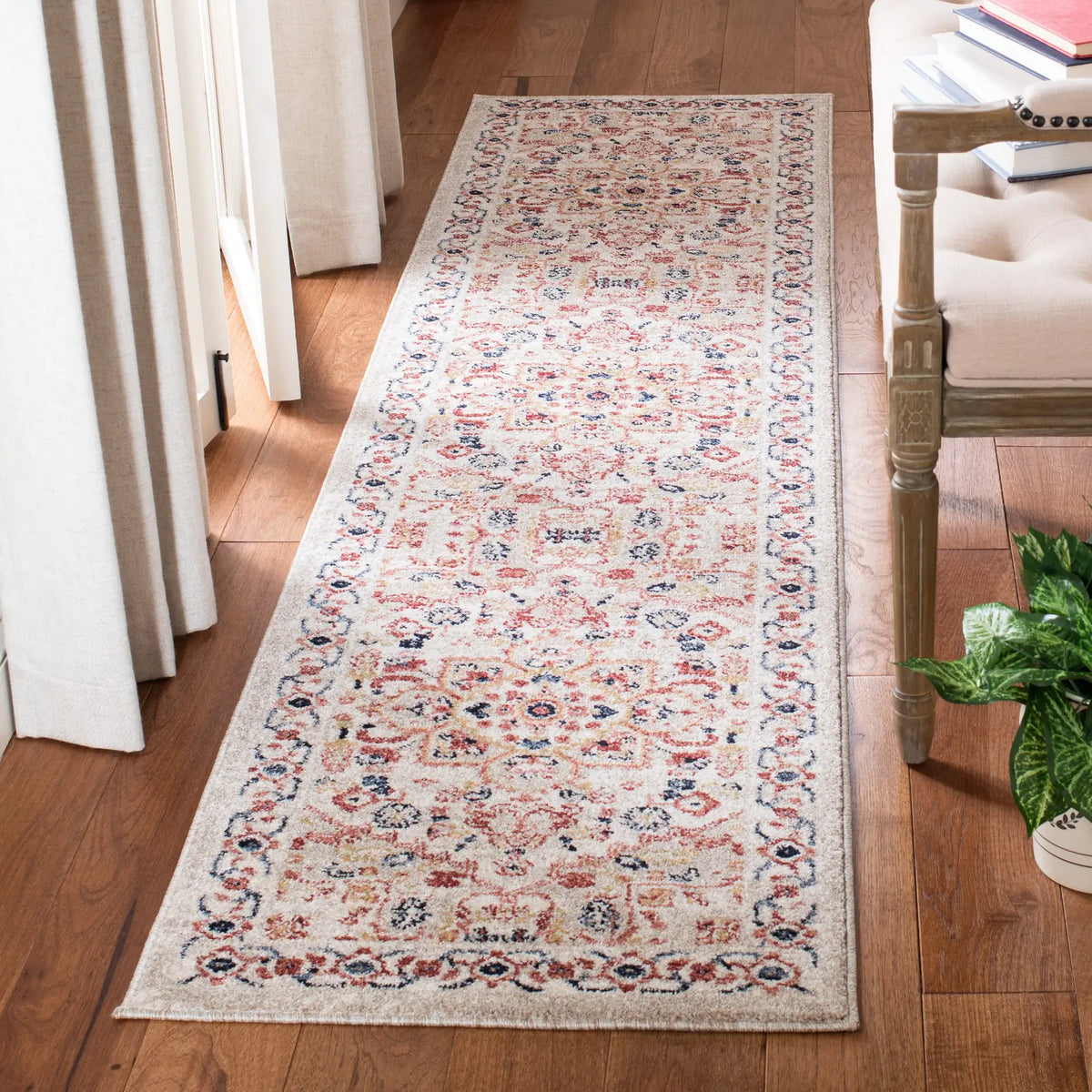Safavieh Charleston 2'-0" x 8'-0" Rug in Beige / Ivory