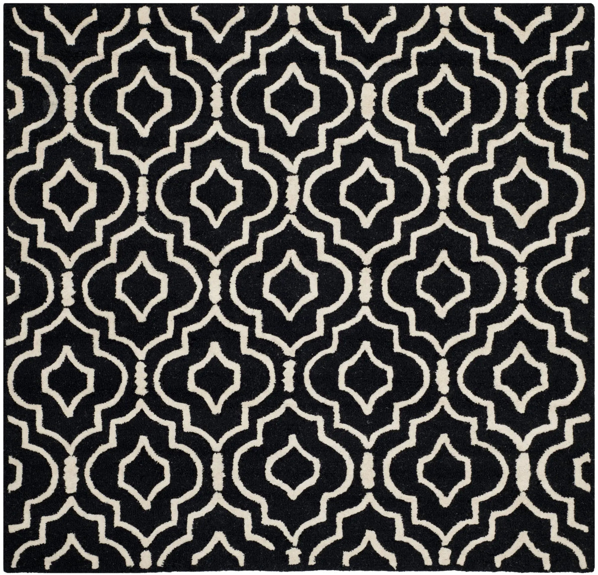 Safavieh Cambridge 6'-0" x 6'-0" Rug in Black / Ivory