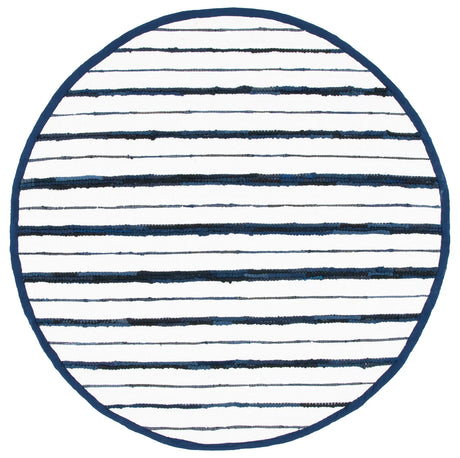 Safavieh Montauk 6'-0" x 6'-0" Rug in Navy / Ivory