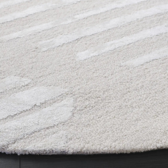 Safavieh Soho 6'-0" x 6'-0" Rug in Ivory