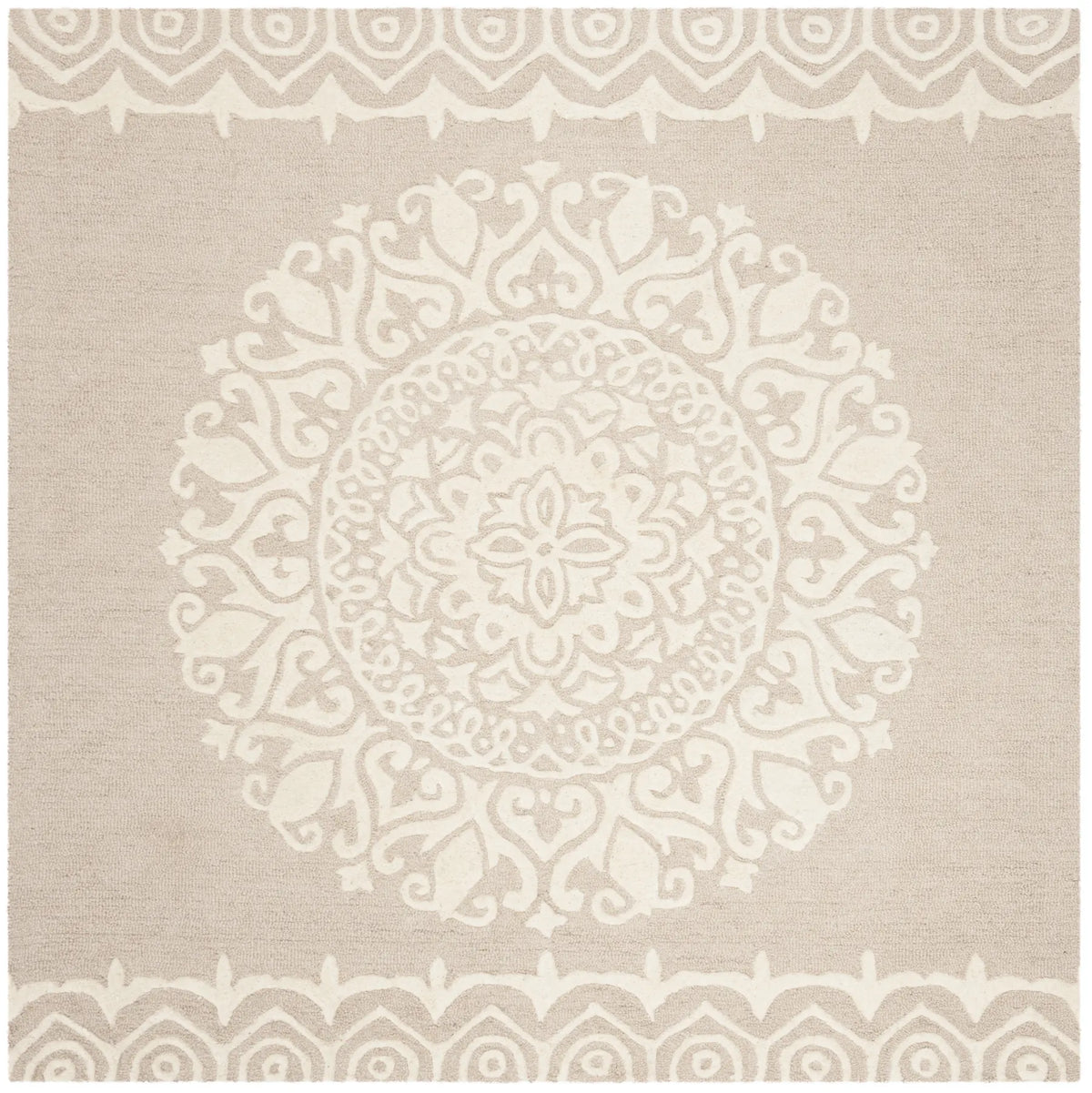 Safavieh Bella 5'-0" x 5'-0" Rug in Beige / Ivory