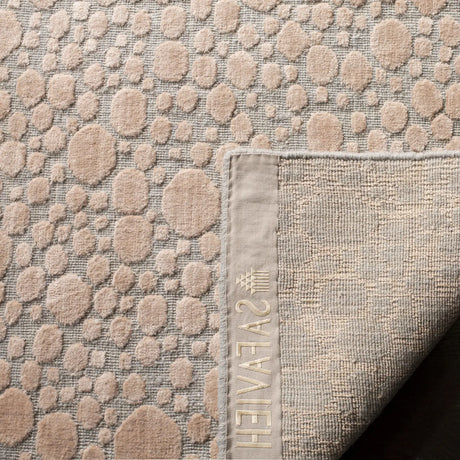 Safavieh Mirage 6'-0" x 9'-0" Rug in Beige / Silver