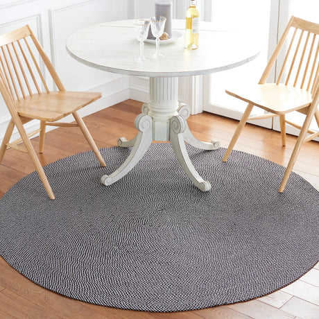Safavieh Braided 5'-0" x 5'-0" Rug in Black / White