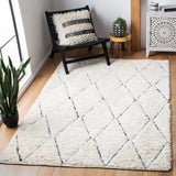 Safavieh Natura 4'-0" x 6'-0" Rug in Ivory / Black