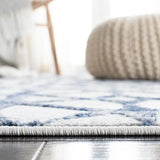 Safavieh Amelia 700 4'-0" x 6'-0" Rug in Grey / Navy
