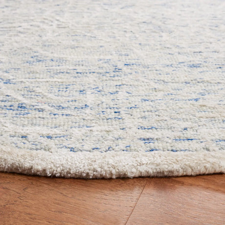 Safavieh Precious 6'-0" x 6'-0" Rug in Blue / Ivory