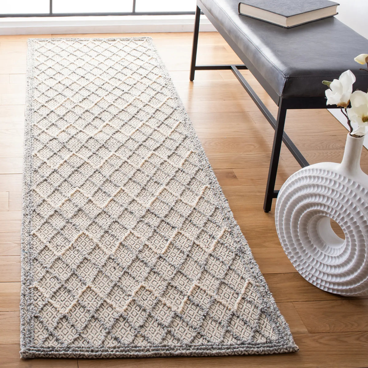 Safavieh Trace 2'-3" x 8'-0" Rug in Blue / Black