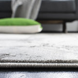 Safavieh Craft 5'-3" x 7'-6" Rug in Grey / Silver