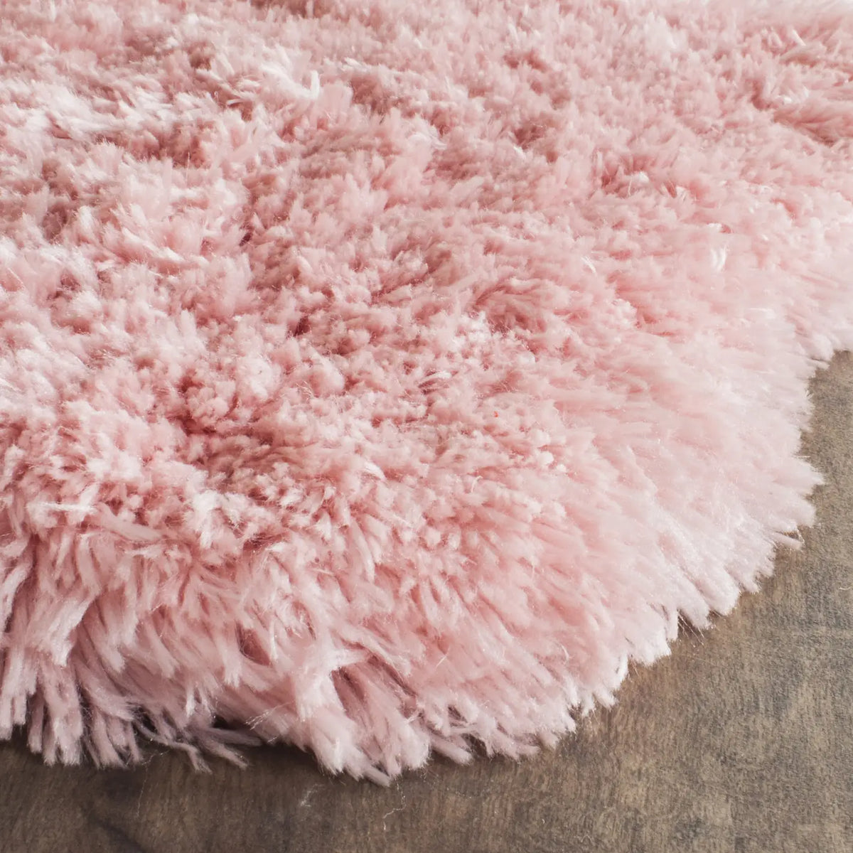 Safavieh Arctic Shag 3'-0" x 5'-0" Rug in Pink
