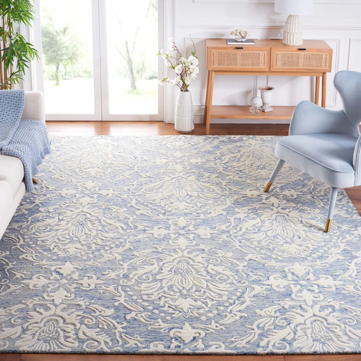 Safavieh Blossom 10'-0" x 14'-0" Rug in Blue / Ivory