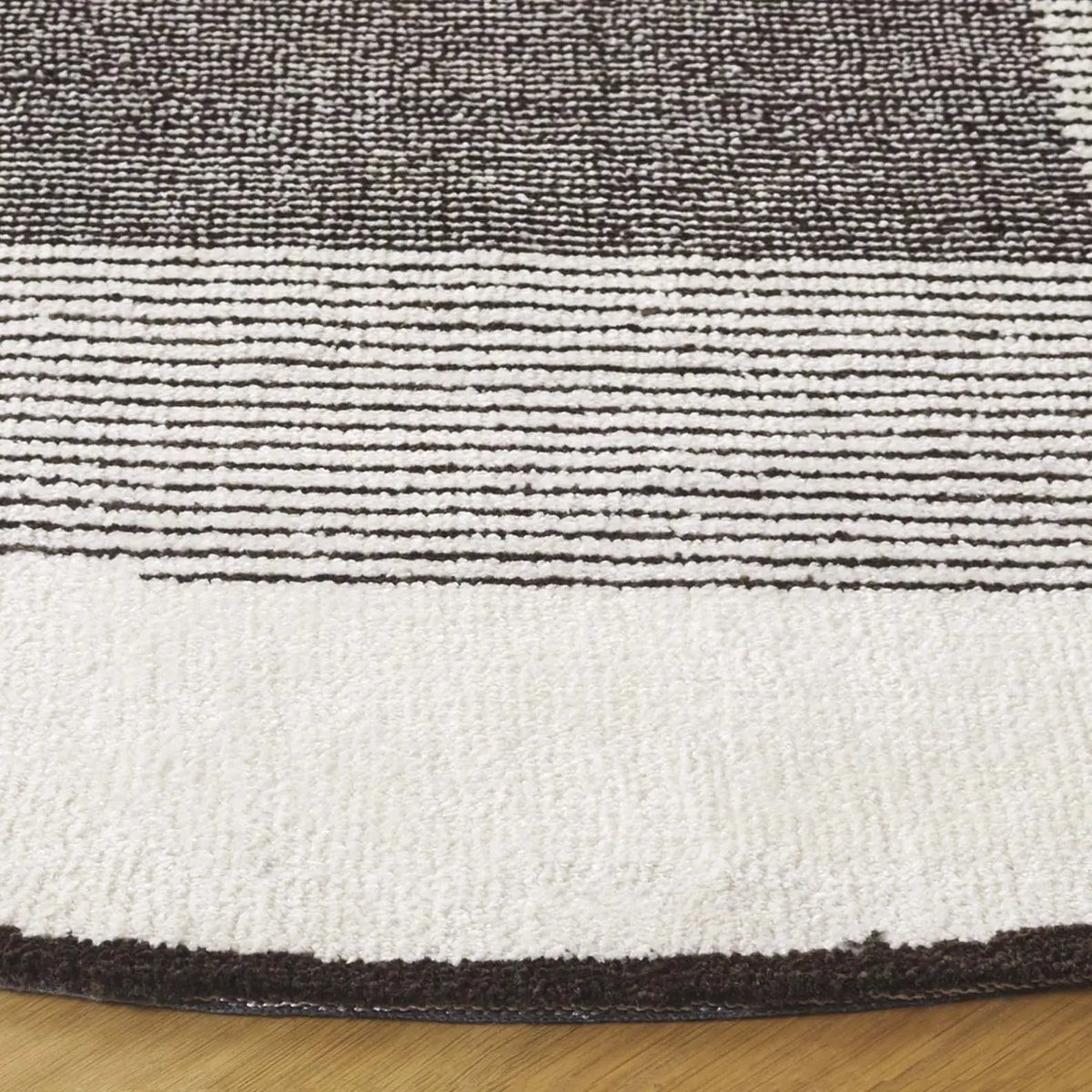 Safavieh Audrey 6'-0" x 6'-0" Rug in Dark Grey / Ivory