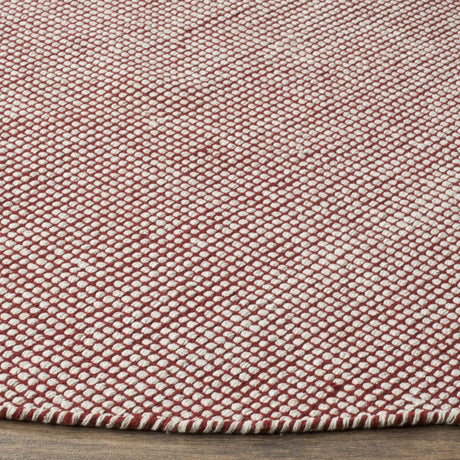 Safavieh Montauk 6'-0" x 6'-0" Rug in Ivory / Red