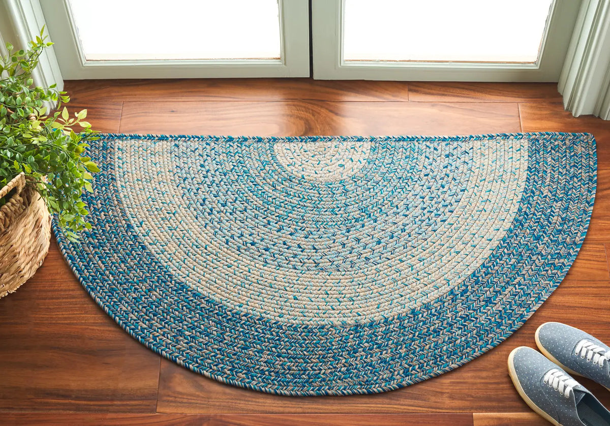 Safavieh Braided 2'-0" x 4'-0" Rug in Blue / Aqua