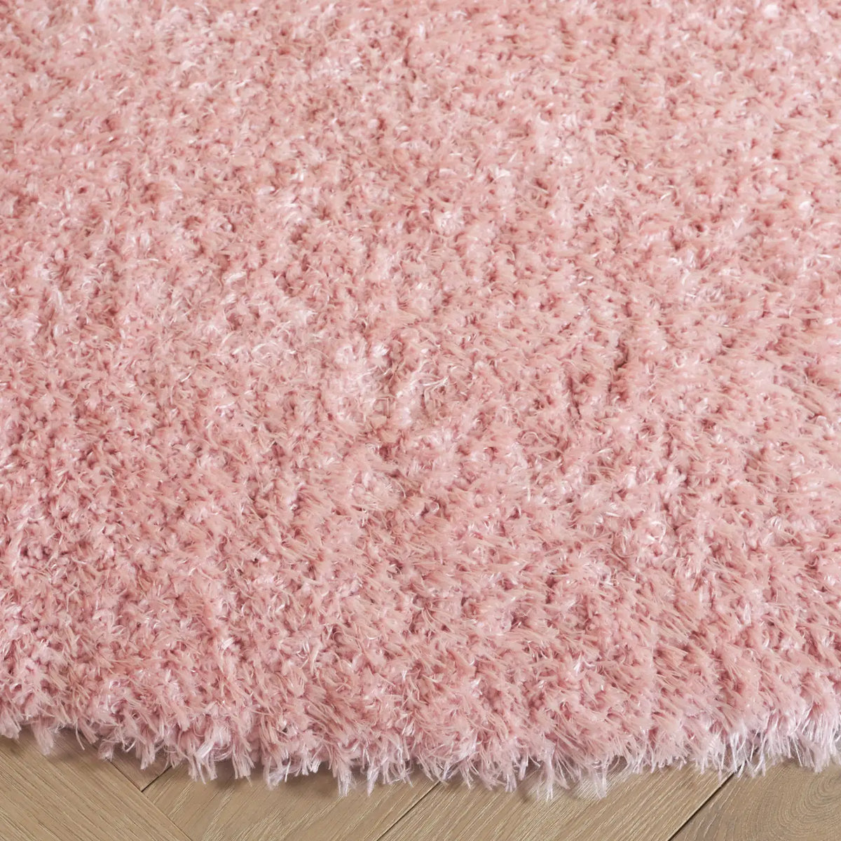 Safavieh Lindsay Shag 6'-7" x 6'-7" Rug in Pink