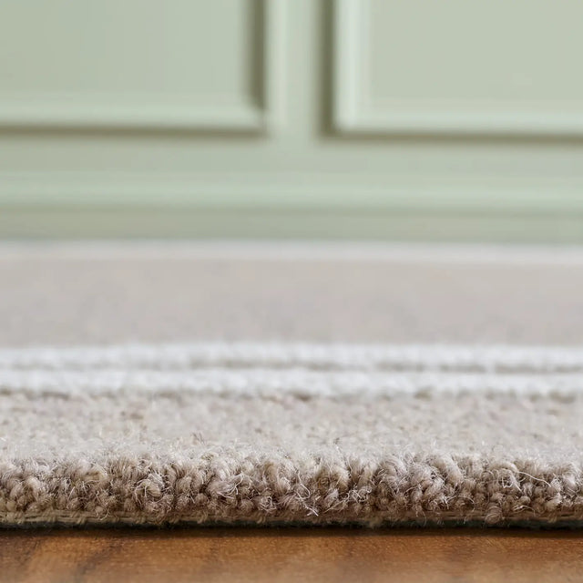 Safavieh Martha Stewart 4'-0" x 6'-0" Rug in Light Grey / Ivory