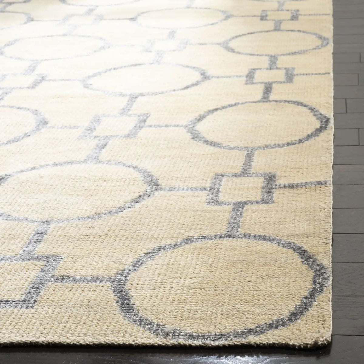 Safavieh Stone Wash 5'-0" x 8'-0" Rug in Beige