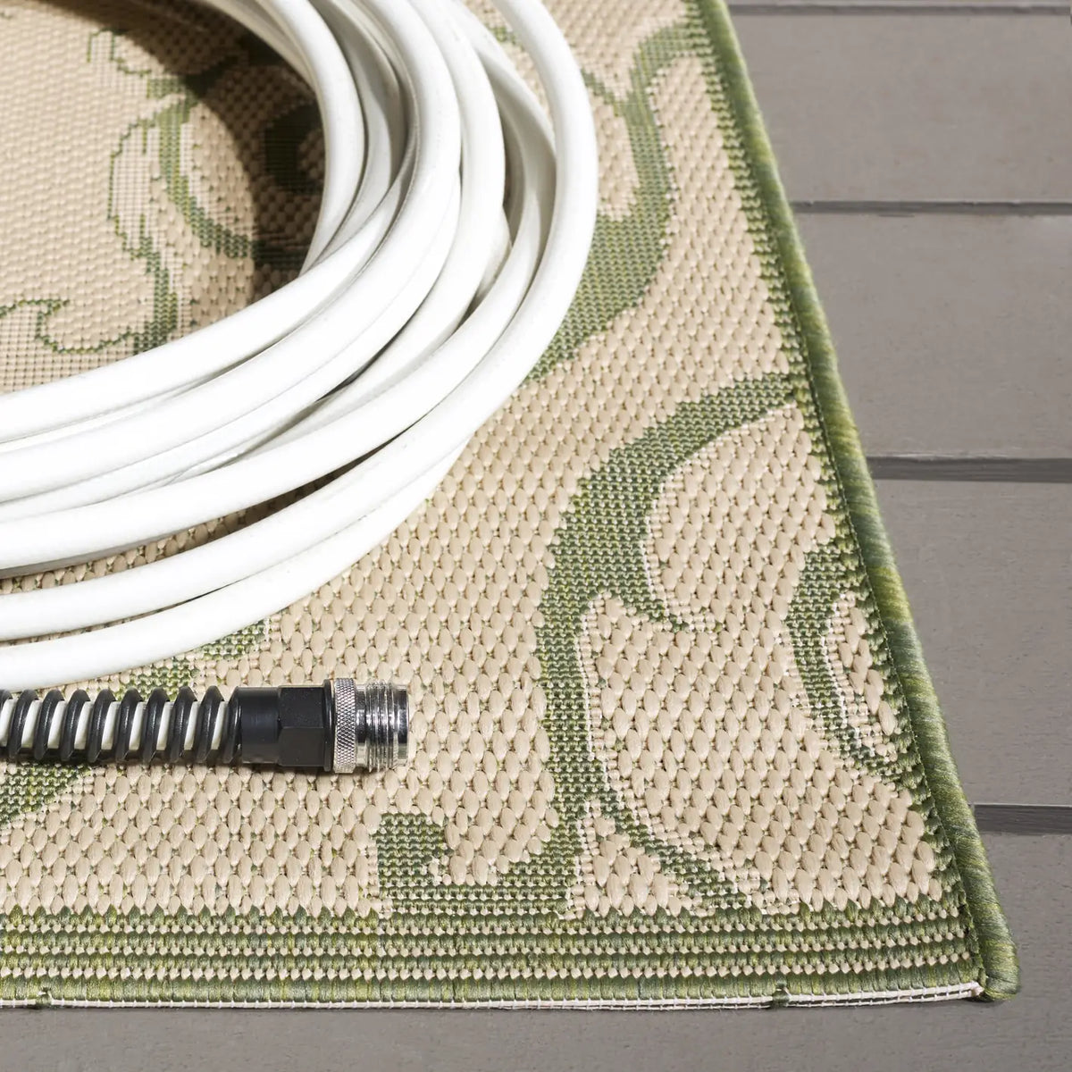 Safavieh Courtyard 5'-3" x 7'-7" Rug in Natural / Olive