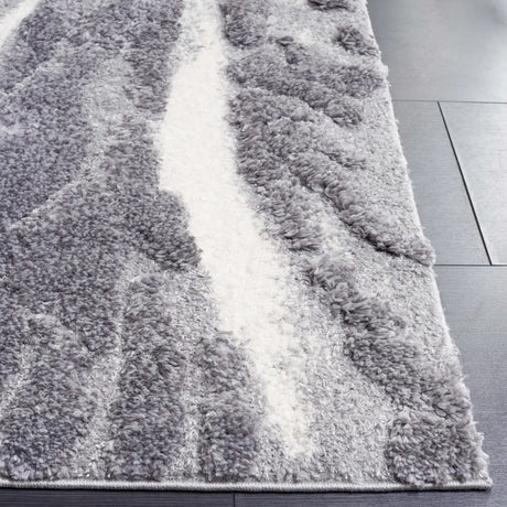 Safavieh Hi-Lo Shag 4'-0" x 6'-0" Rug in Grey / Light Grey