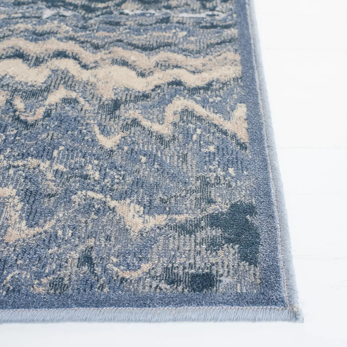 Safavieh Paradise 4'-0" x 5'-7" Rug in Grey / Blue