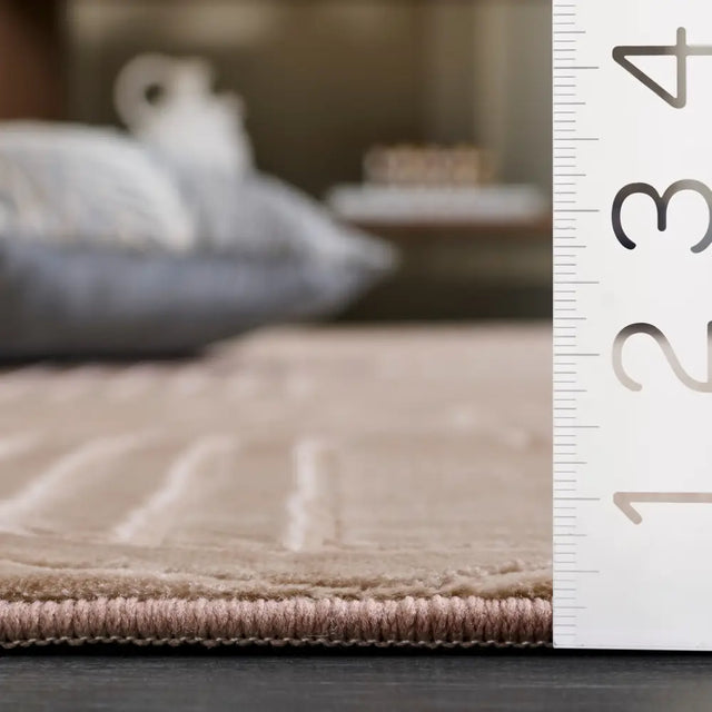 Safavieh Loft 5'-0" x 8'-0" Rug in Light Brown