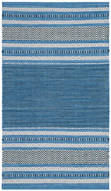 Safavieh Montauk 2'-6" x 4'-0" Rug in Blue / Grey