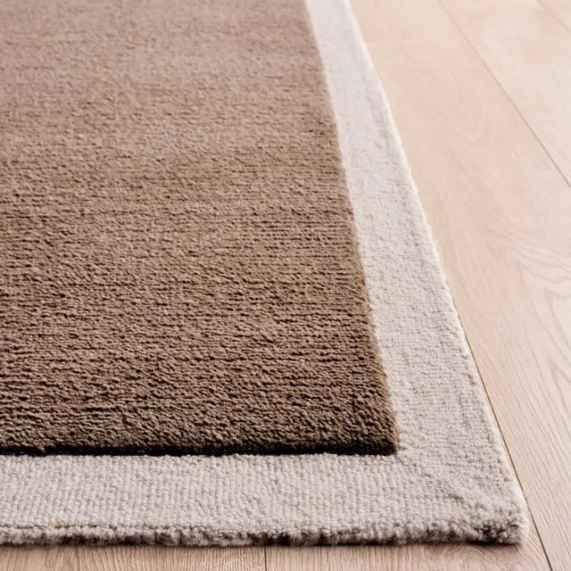 Safavieh Metro 5'-0" x 8'-0" Rug in Brown / Ivory