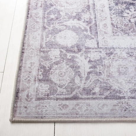 Safavieh Tucson 4'-0" x 6'-0" Rug in Light Purple / Sage