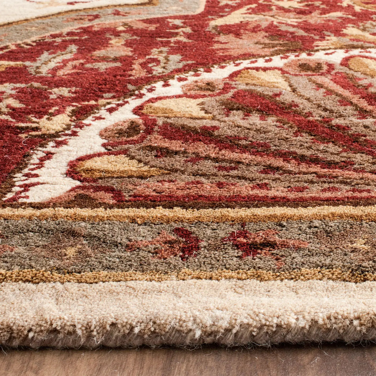 Safavieh Empire 9'-6" x 13'-6" Rug in Ivory / Red
