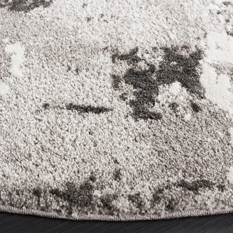 Safavieh Century 300 6'-7" x 6'-7" Rug in Grey / Ivory