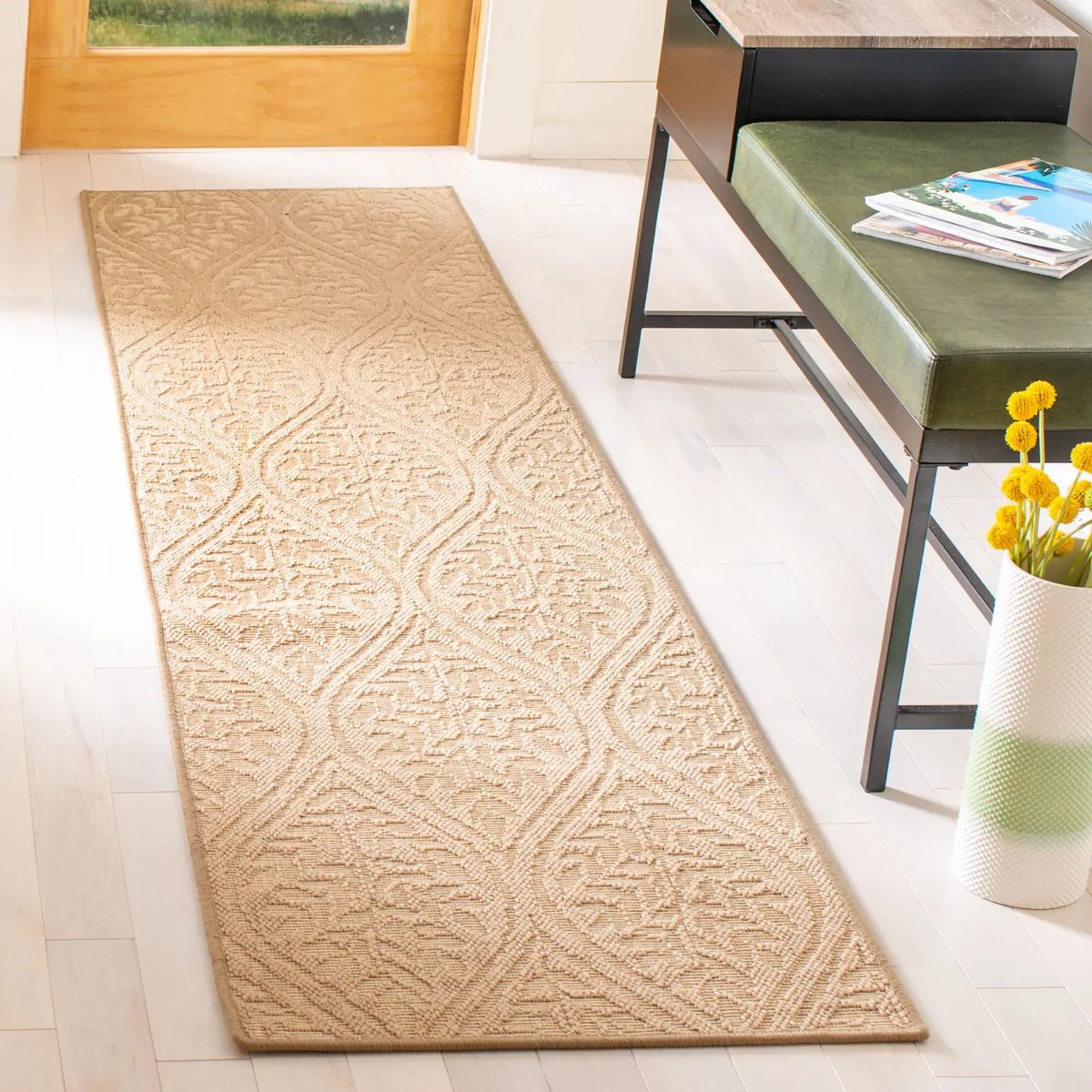 Safavieh Palm Beach 2'-0" x 8'-0" Rug in Sand / Natural
