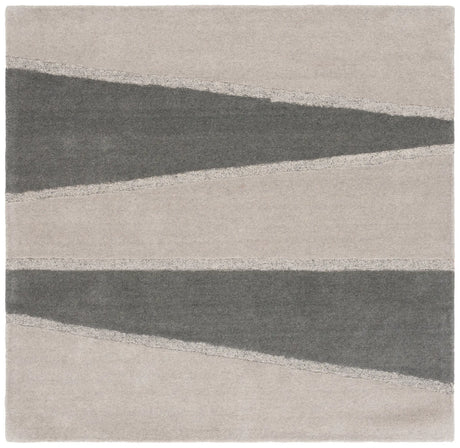 Safavieh Fifth Avenue 6'-0" x 6'-0" Rug in Grey / Charcoal