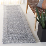 Safavieh Natura 2'-3" x 11'-0" Rug in Grey