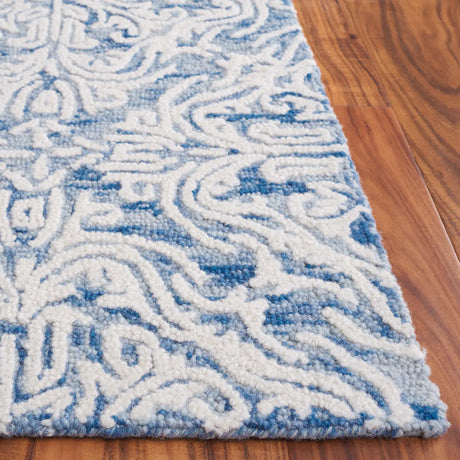 Safavieh Blossom 5'-0" x 8'-0" Rug in Blue / Ivory