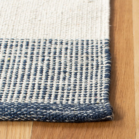 Safavieh Striped Kilim 4'-0" x 6'-0" Rug in Navy / Ivory