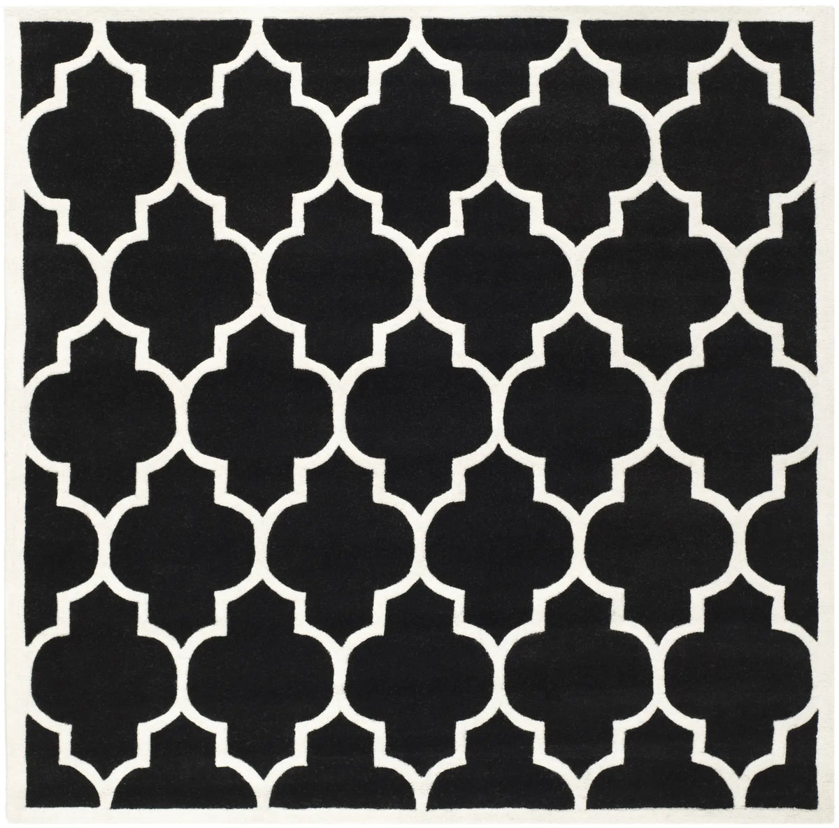 Safavieh Chatham 7'-0" x 7'-0" Rug in Black / Ivory