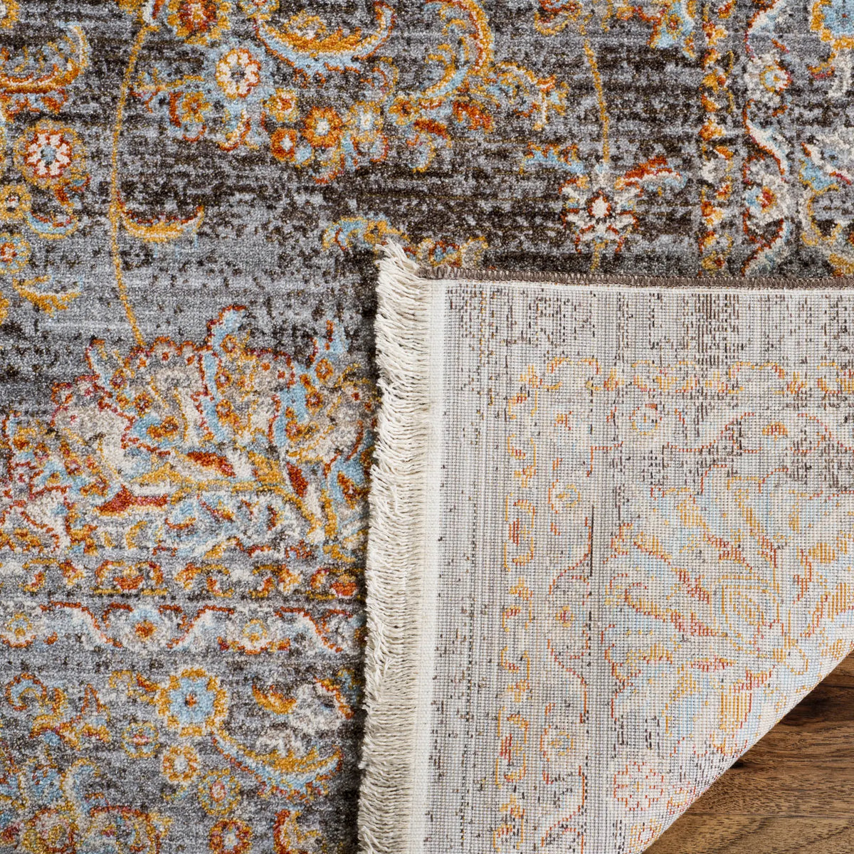 Safavieh Vintage Persian 4'-0" x 6'-0" Rug in Light Brown / Multi