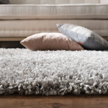 Safavieh Pro Lux Shag 400 4'-0" x 6'-0" Rug in Grey / Cream