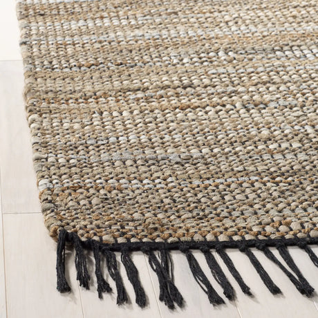 Safavieh Vintage Leather 4'-0" x 6'-0" Rug in Beige