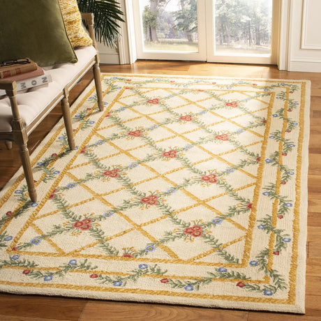 Safavieh Chelsea 3'-9" x 5'-9" Rug in Ivory