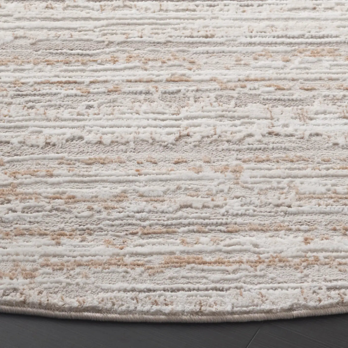 Safavieh Parker 6'-7" x 6'-7" Rug in Taupe / Gold