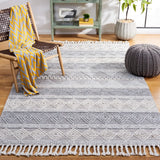 Safavieh Natura 5'-0" x 8'-0" Rug in Silver