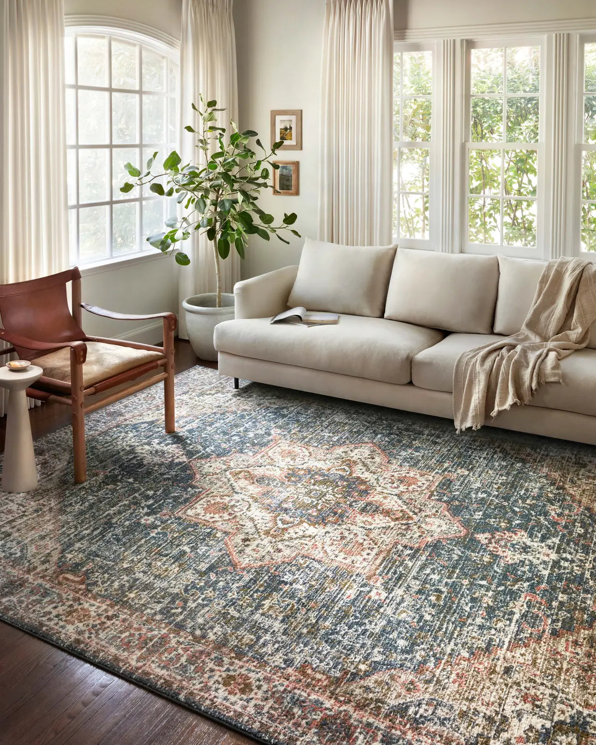 Loloi Saban Sab-01 Blue/Multi Rugs - room scene 1