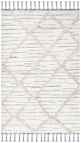 Safavieh Kenya 5'-0" x 8'-0" Rug in Ivory / Grey