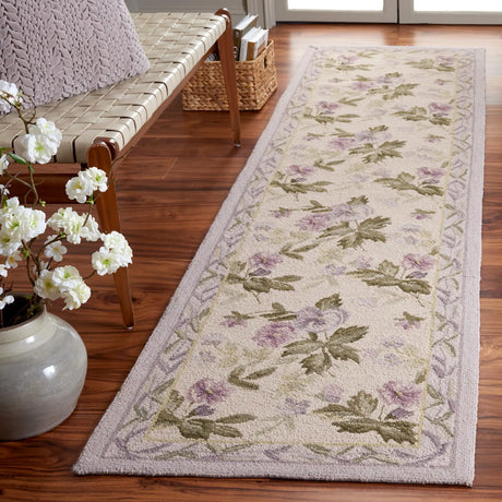 Safavieh Chelsea 2'-6" x 10'-0" Rug in Ivory