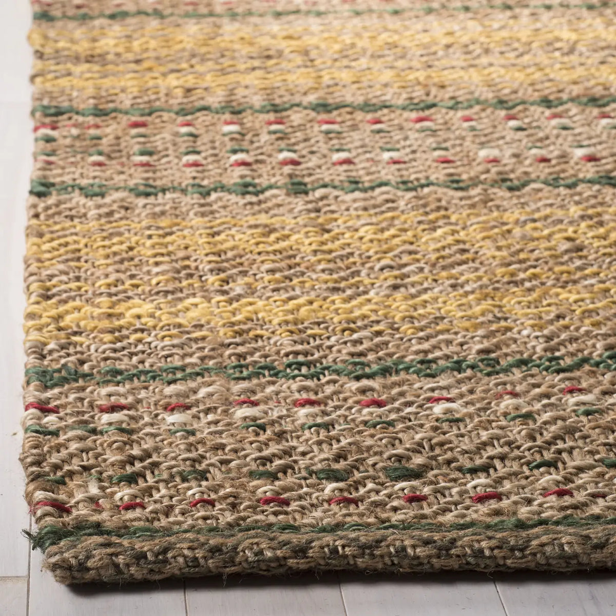 Safavieh Natural Fiber 4'-0" x 6'-0" Rug in Natural / Gold